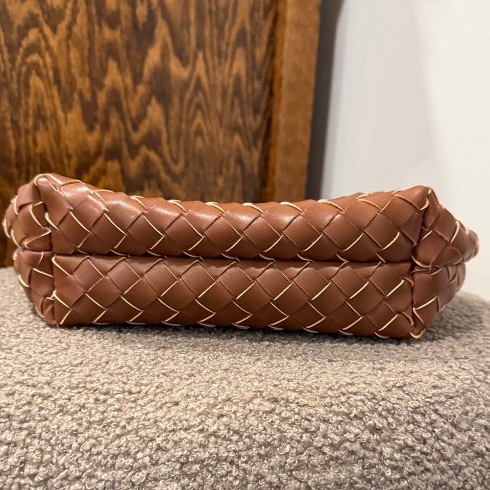 a new day Braided Hobo Bag in Cognac - Picture 3 of 4